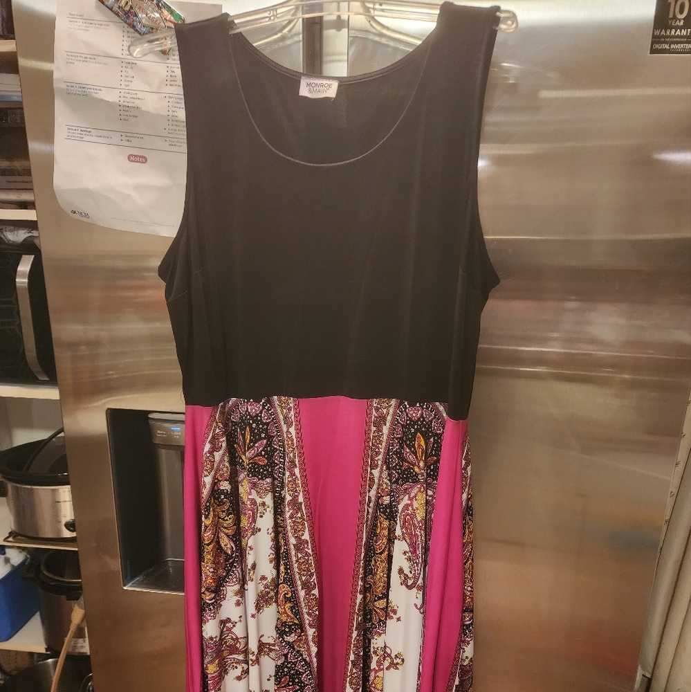 Monroe and Main dress size 16-18